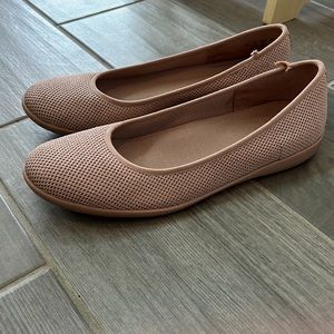 Naturalizer Flats. Size 10